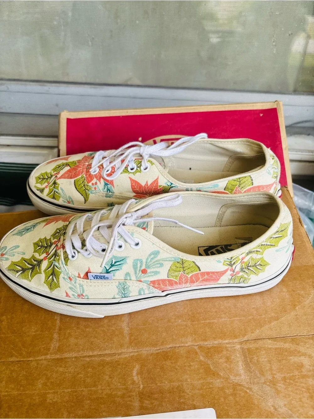 Vans Canvas Low-Top Sneakers in White with Red & Green Floral Print